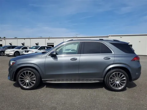 Photos of 2022 Mercedes-Benz GLE 350 for sale in Jacksonville, FL at Gravity Autos Jacksonville