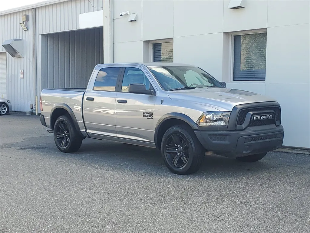 2024 Ram 1500 Classic Warlock photo 2