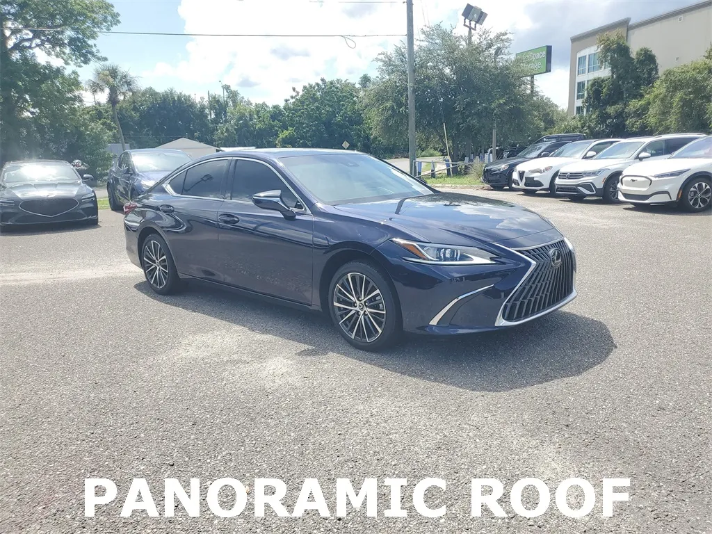 2023 Lexus ES 350 photo 3