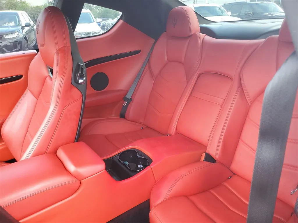 2018 Maserati Granturismo Sport photo 4