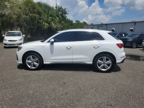 Photos of 2024 Audi Q3 Premium for sale in Jacksonville, FL at Gravity Autos Jacksonville