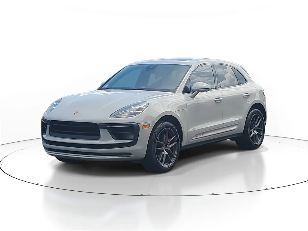 2022 Porsche Macan