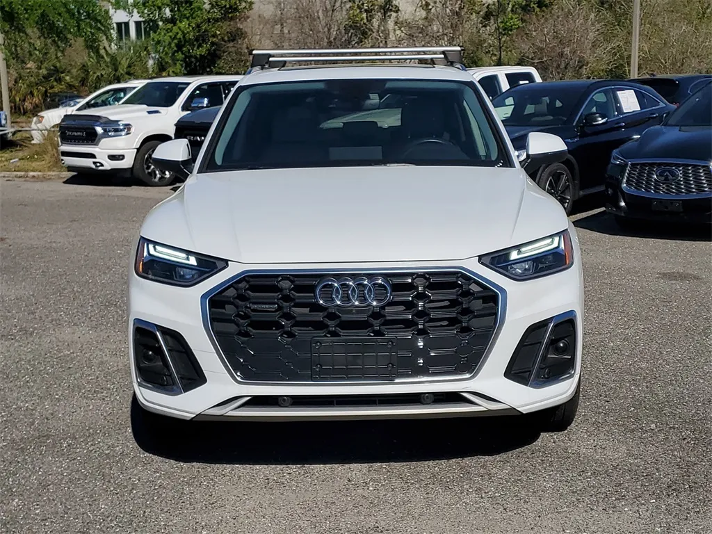 2022 Audi Q5 45 S line Premium photo 3
