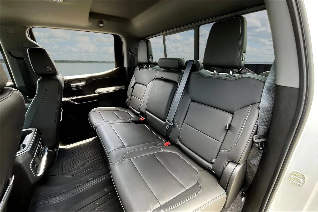 2020 GMC Sierra 1500 SLT - Photo 22