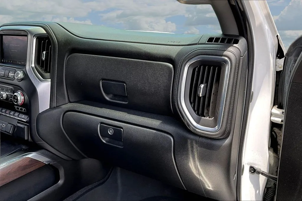 2020 GMC Sierra 1500 SLT - Photo 26