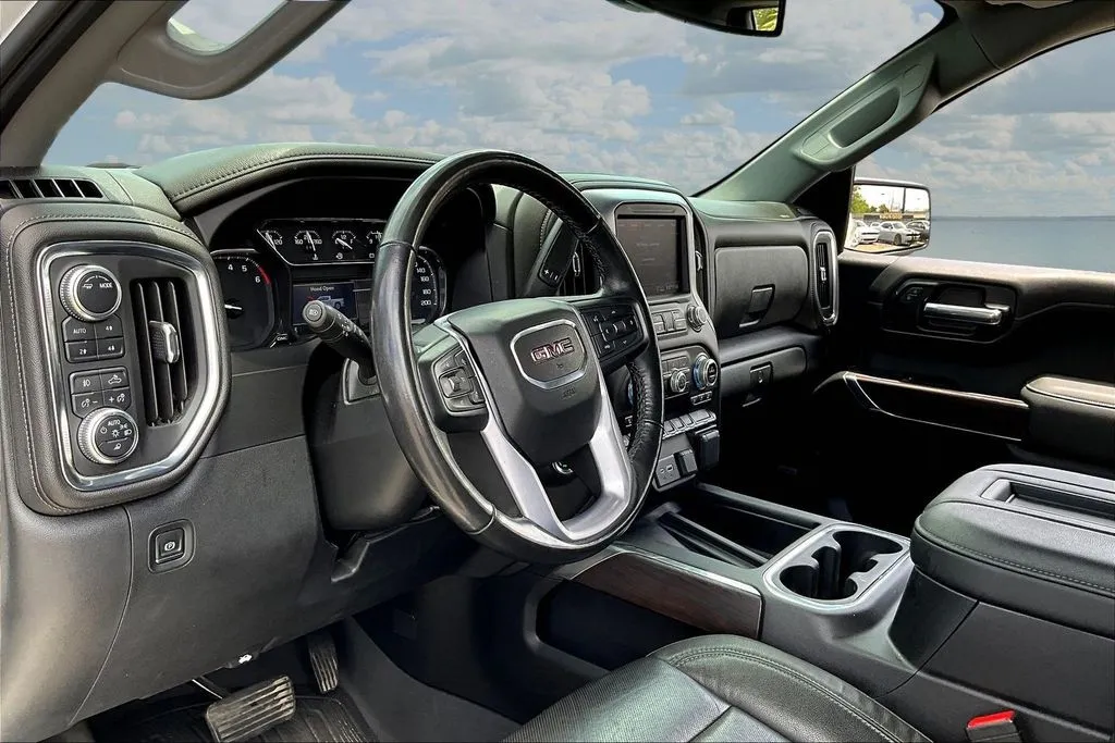 2020 GMC Sierra 1500 SLT - Photo 17
