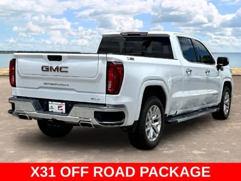 More photos of 2020 GMC Sierra 1500 SLT at Gravity Autos Jacksonville, FL