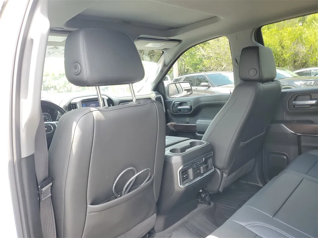 2020 Gmc Sierra 1500 SLT photo 4