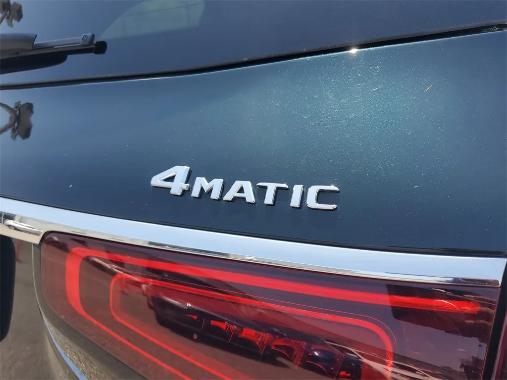 2022 Mercedes Benz GLS 450 4MATIC photo 3