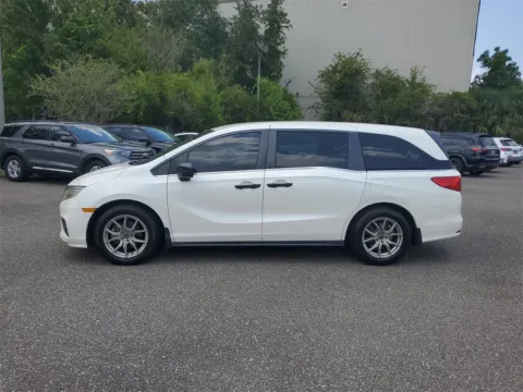 Photos of 2018 Honda Odyssey LX for sale in Jacksonville, FL at Gravity Autos Jacksonville