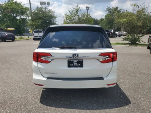 More photos of 2018 Honda Odyssey LX at Gravity Autos Jacksonville, FL