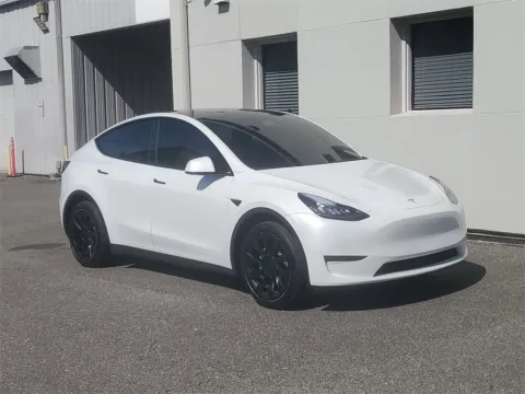 More photos of 2022 Tesla Model Y Long Range at Gravity Autos Jacksonville, FL