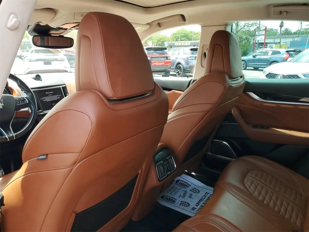 2021 Maserati Levante GranSport photo 4