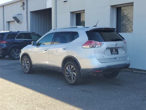 Photos of 2016 Nissan Rogue SL for sale in Jacksonville, FL at Gravity Autos Jacksonville
