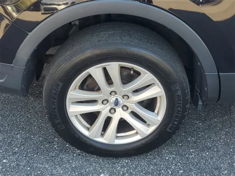 More photos of 2019 Ford Explorer XLT at Gravity Autos Jacksonville, FL