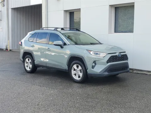 More photos of 2019 Toyota RAV4 Hybrid XLE at Gravity Autos Jacksonville, FL