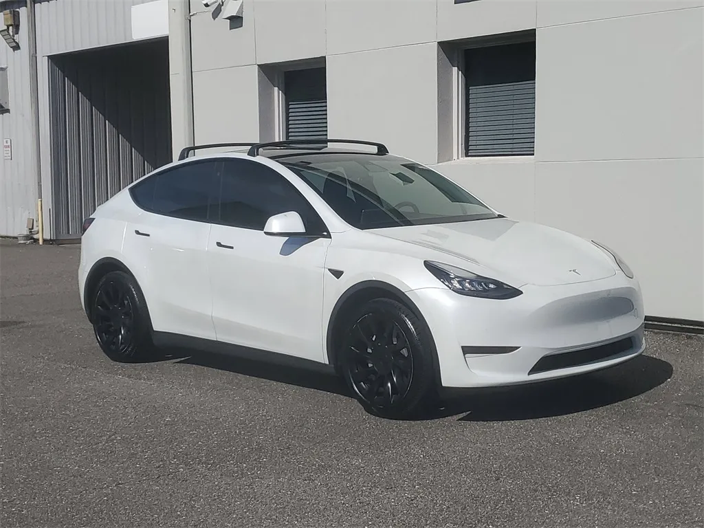 2020 Tesla Model Y Long Range photo 2