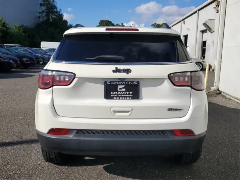 More photos of 2018 Jeep Compass Latitude at Gravity Autos Jacksonville, FL