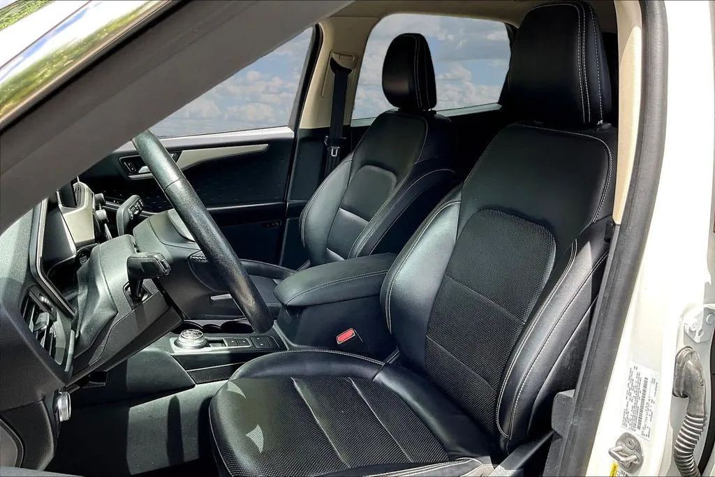 2020 Ford Escape SEL - Photo 20