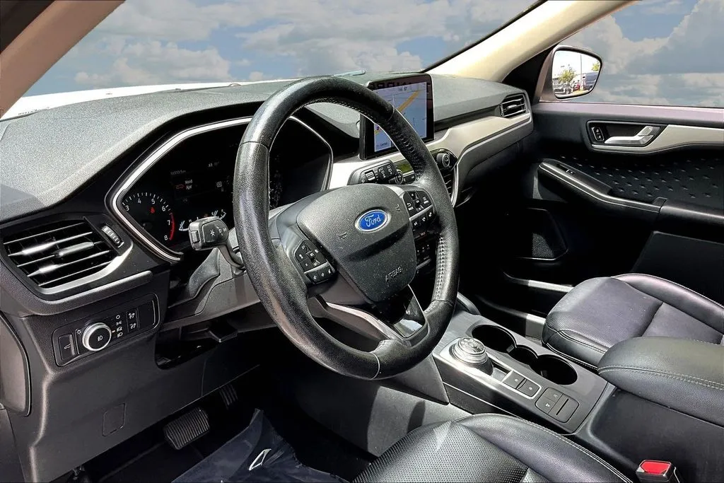 2020 Ford Escape SEL - Photo 16
