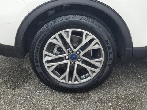 More photos of 2020 Ford Escape SEL at Gravity Autos Jacksonville, FL