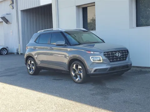 More photos of 2021 Hyundai Venue SEL at Gravity Autos Jacksonville, FL