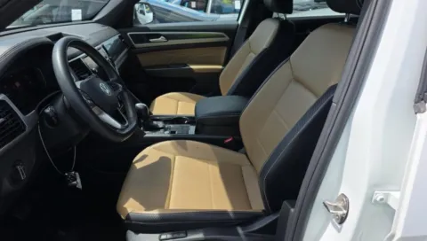 Another view of 2021 Volkswagen Atlas Cross Sport 3.6L V6 SEL for sale in Jacksonville, FL at Gravity Autos Jacksonville