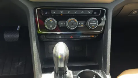 More photos of 2021 Volkswagen Atlas Cross Sport 3.6L V6 SEL at Gravity Autos Jacksonville, FL