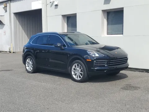 More photos of 2019 Porsche Cayenne at Gravity Autos Jacksonville, FL