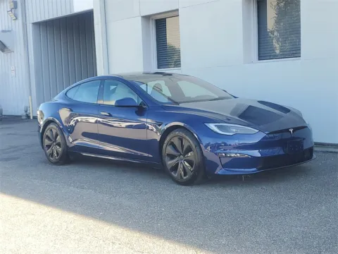 More photos of 2022 Tesla Model S at Gravity Autos Jacksonville, FL