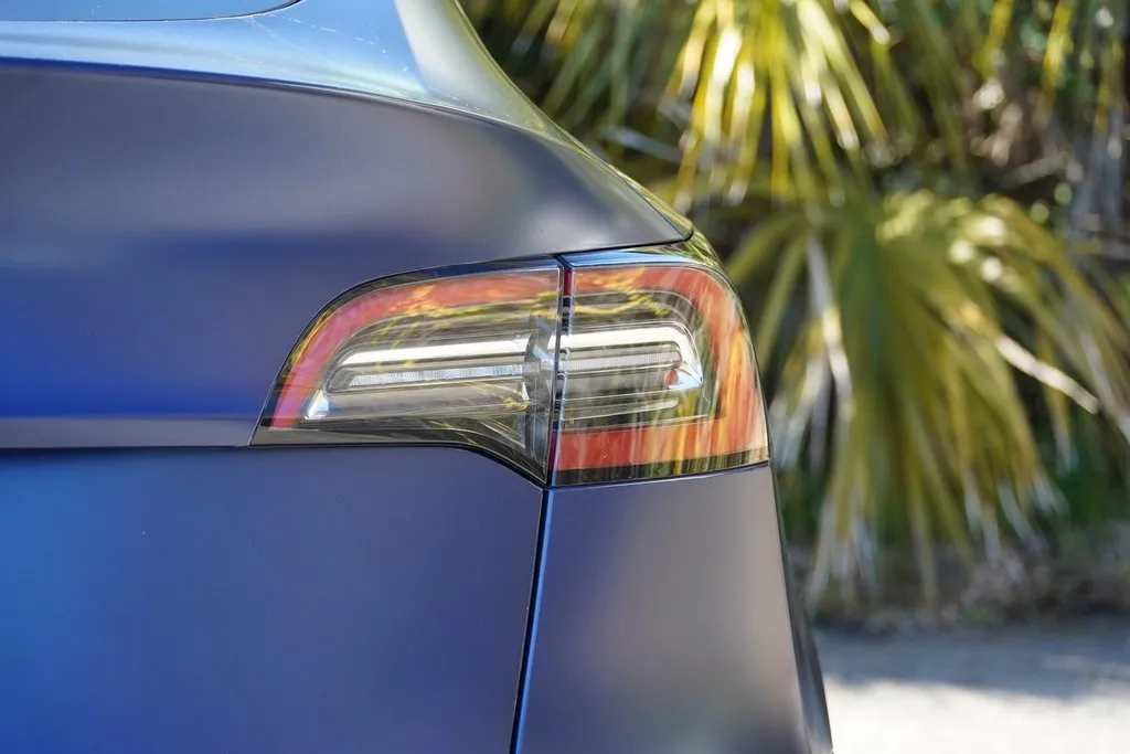 2021 Tesla Model Y Long Range photo 4