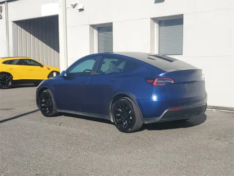 Photos of 2021 Tesla Model Y Long Range for sale in Jacksonville, FL at Gravity Autos Jacksonville