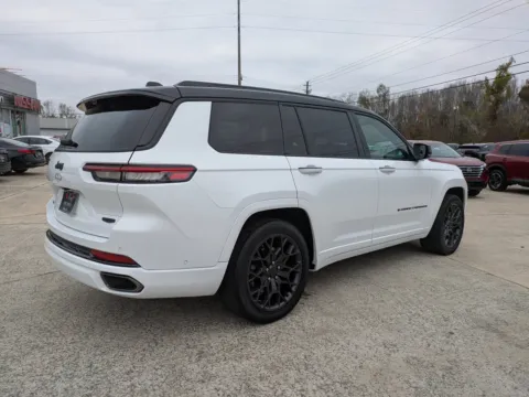 More photos of 2024 Jeep Grand Cherokee L Summit at Woody Folsom Nissan of Vidalia, GA