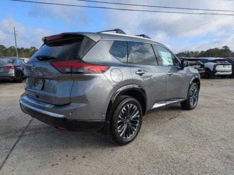 More photos of 2026 Nissan Rogue Platinum at Woody Folsom Nissan of Vidalia, GA