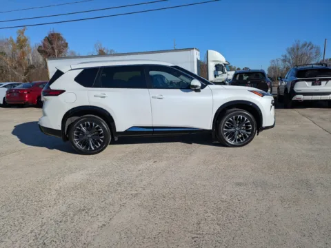 Another view of 2024 Nissan Rogue Platinum for sale in Vidalia, GA at Woody Folsom Nissan of Vidalia