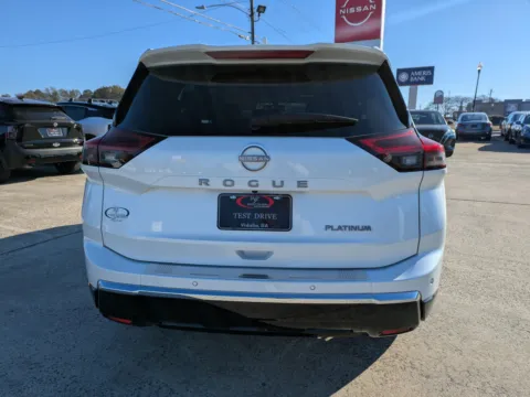 More photos of 2024 Nissan Rogue Platinum at Woody Folsom Nissan of Vidalia, GA