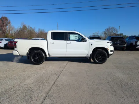 Another view of 2026 Nissan Frontier SV for sale in Vidalia, GA at Woody Folsom Nissan of Vidalia
