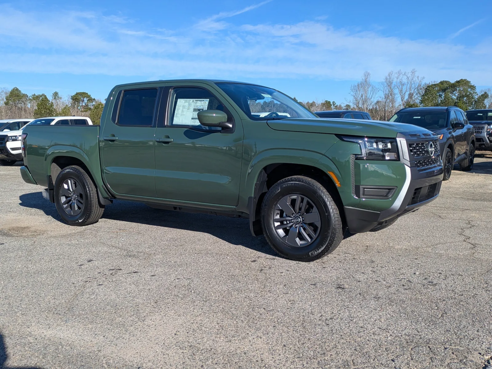 2026 Nissan Frontier SV's photo