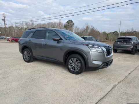 Photos of 2025 Nissan Pathfinder SV for sale in Vidalia, GA at Woody Folsom Nissan of Vidalia