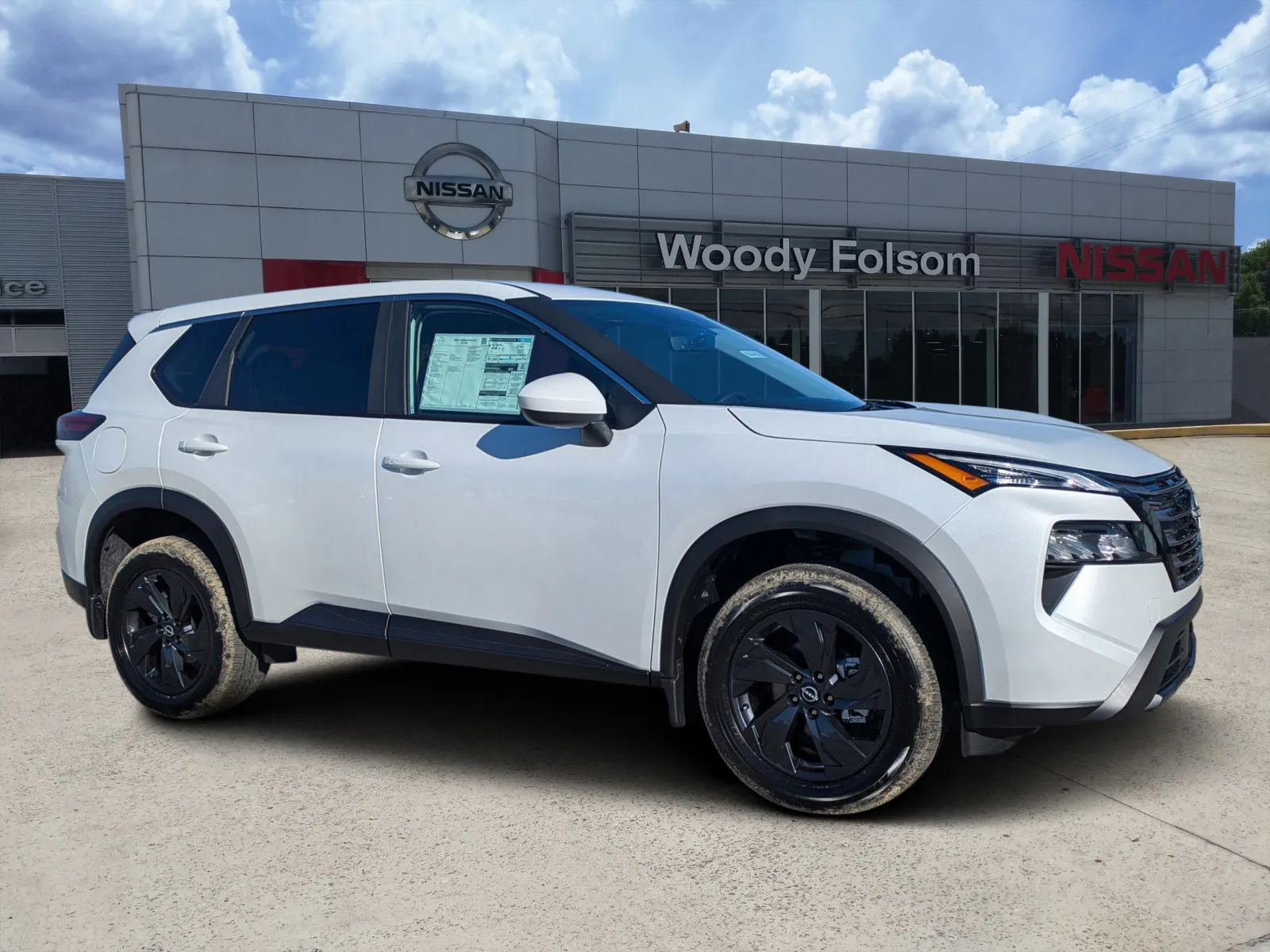 2026 Nissan Rogue SV's photo