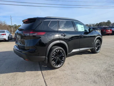 More photos of 2026 Nissan Rogue Dark Armor at Woody Folsom Nissan of Vidalia, GA