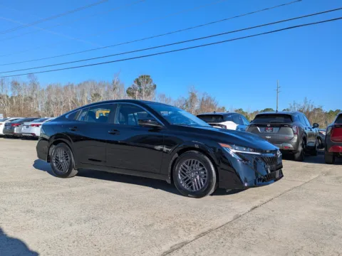 Photos of 2026 Nissan Sentra SV for sale in Vidalia, GA at Woody Folsom Nissan of Vidalia