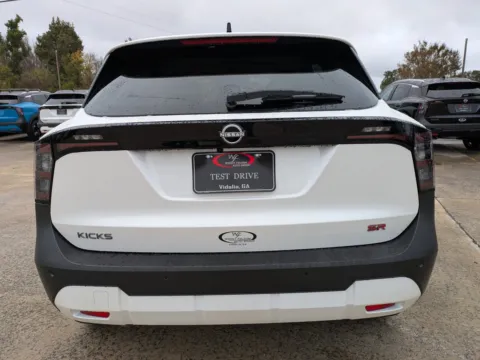 More photos of 2026 Nissan Kicks SR at Woody Folsom Nissan of Vidalia, GA