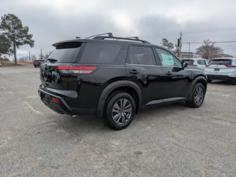 More photos of 2026 Nissan Pathfinder SV at Woody Folsom Nissan of Vidalia, GA