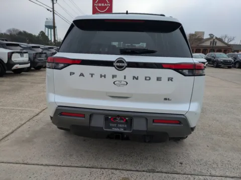 More photos of 2026 Nissan Pathfinder SL at Woody Folsom Nissan of Vidalia, GA