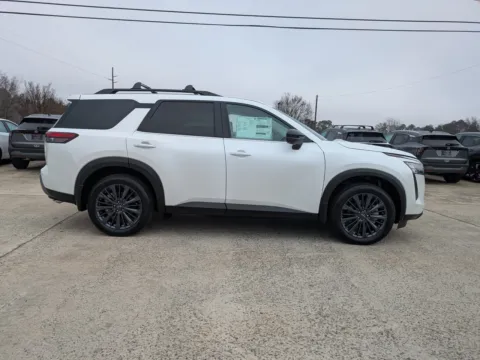 Another view of 2026 Nissan Pathfinder SL for sale in Vidalia, GA at Woody Folsom Nissan of Vidalia