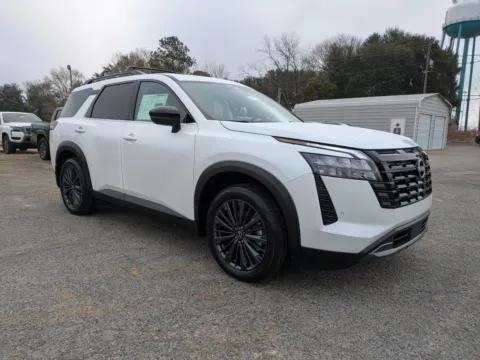 White 2026 Nissan Pathfinder SL for sale in Vidalia, GA