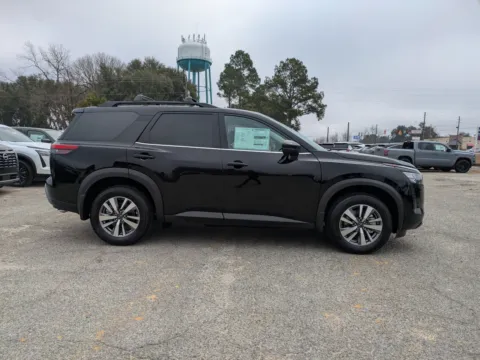 Another view of 2026 Nissan Pathfinder SL for sale in Vidalia, GA at Woody Folsom Nissan of Vidalia