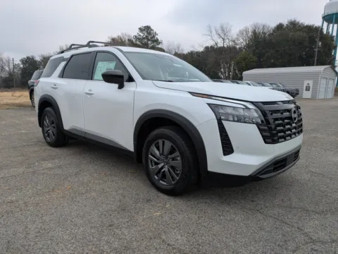 Photos of 2026 Nissan Pathfinder SV for sale in Vidalia, GA at Woody Folsom Nissan of Vidalia