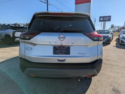 More photos of 2023 Nissan Rogue SV at Woody Folsom Nissan of Vidalia, GA